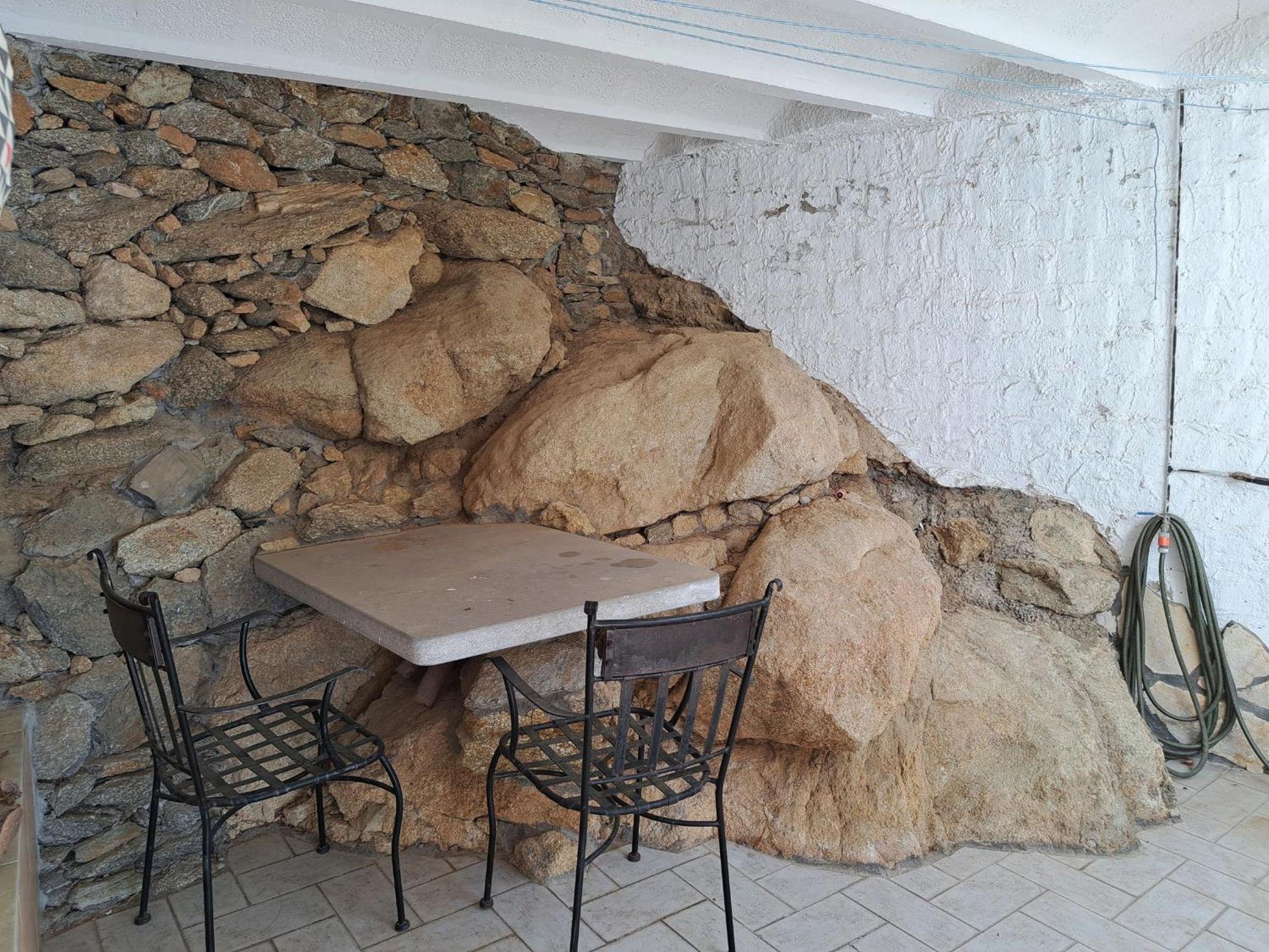 Mit Grosser Terrasse Und Fantastischem Blick Ueber Den Golf Von Roses. Appartement Roses